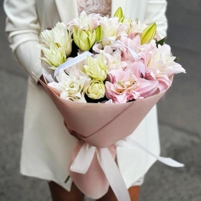 Букет из 7 пионовидных лилий в Жуковском