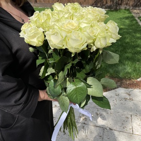 Букет из 21 белой розы (70 см) в Жуковском