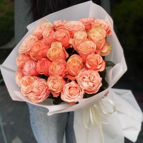 Букет из 23 пионовидных роз Эквадор сорта Кахала (60см) в Жуковском