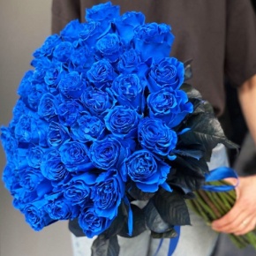 Букет из 51 синей розы Эквадор под ленту (70 см) в Жуковском