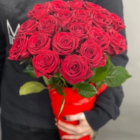 21 красная роза в конусе (50 см) в Жуковском