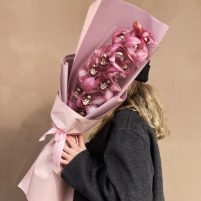 Букет из розовой орхидеи в Жуковском