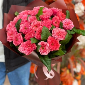 Букет из 25 махровых пионовидных роз Риджентс парк  (60 см) в Жуковском