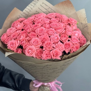 Букет из 15 кустовых коралловых роз (60 см) в Жуковском