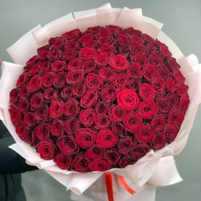 Букет "Париж" из 101 красной розы (60 см) в Жуковском