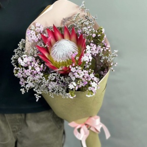 Букет из хамелациума, лимонниума и протеи в Жуковском