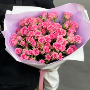 Букет "Рассвет принцессы" из 15 кустовых роз (50 см) в Жуковском