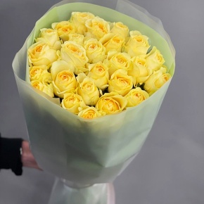 Букет из 25 пионовидных роз Баттеркап (60 см) в Жуковском