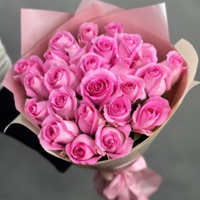 Букет из 25 розовых роз кения (40 см) в Жуковском