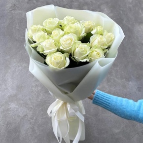 Букет "Умка" из 15 белых роз (50 см) в Жуковском