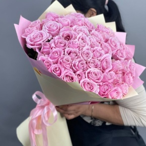 Букет из 51 пастельной розы Аваланж (60 см) в Жуковском
