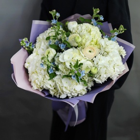Букет из Голландских гортензий и ранункулюсов в Жуковском