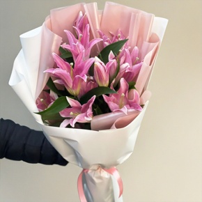 Монобукет из 9 ароматных розовых лилий в Жуковском