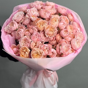 Букет из 35 кустовых пионовидных роз Джульетта (60 см) в Жуковском