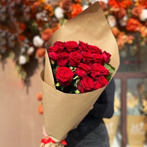 Букет 15 красных роз (80 см) в Жуковском