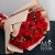 Букет 15 кустовых красных роз в Жуковском